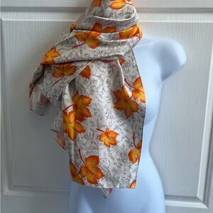 L’ Arc En Ciel Vintage Leaf Motif Scarf/Shawl. Square 42x42.